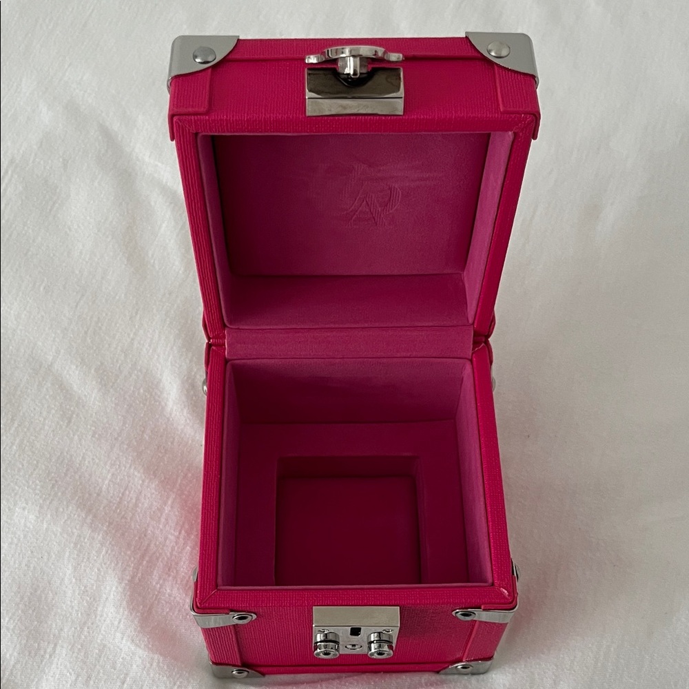 HUDA BEAUTY Hot Pink Mini Cosmetic Trunk - Picture 7 of 12